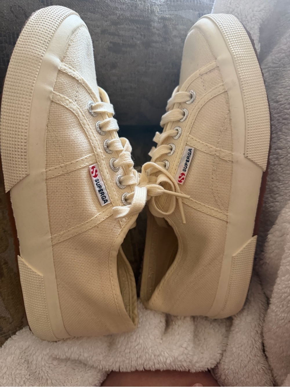 Superga classic 2750 creme Canvas Sneakers BRAND NEW SIZE 39